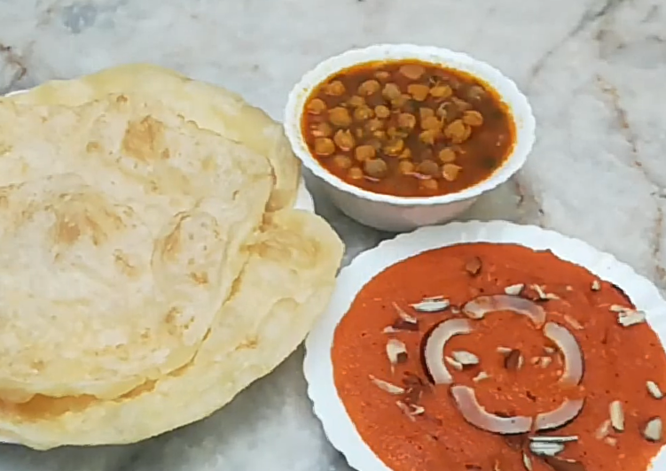 special meethi lasi (glass),puri,halwa kg,special mitha pura,special tawa pura,amlet,chicken nehari,beaf nehari,murgh channe,andaa channe,sada channe,special tea,disposable tea,aloo pratha,chicken paratha,